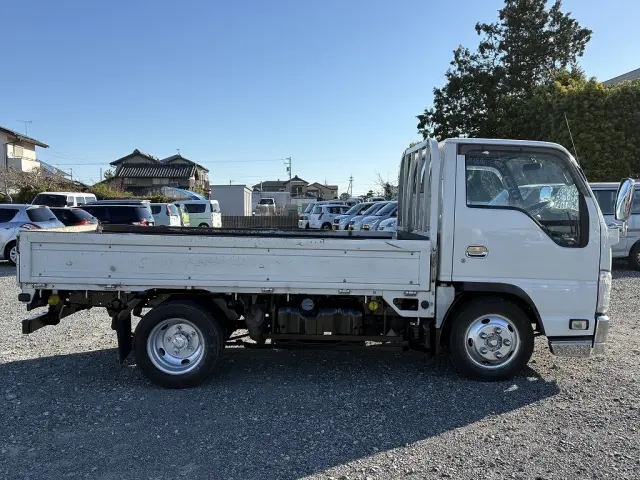 いすゞ エルフ SKG-NKR85A(2WD)の写真6