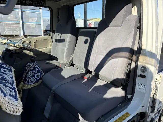 いすゞ エルフ SKG-NKR85A(2WD)の写真31