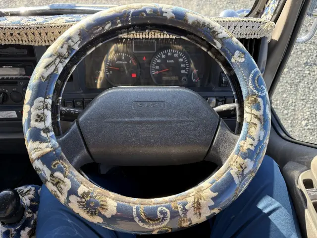 いすゞ エルフ SKG-NKR85A(2WD)の写真33