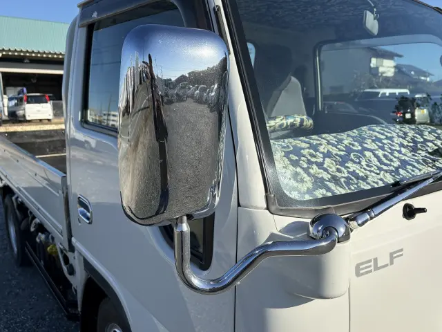 いすゞ エルフ SKG-NKR85A(2WD)の写真47