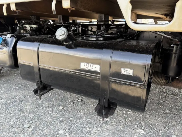 三菱 キャンター TPG-FBA00(2WD)の写真20