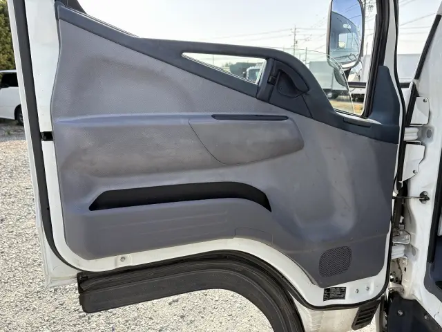 三菱 キャンター TPG-FBA00(2WD)の写真34