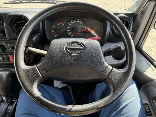 日野 デュトロ TKG-XZC645M(2WD)の写真39