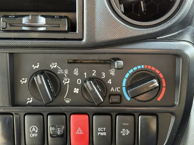 エアコンパネルです！動作も良好です！|日野 デュトロ TKG-XZC645M(2WD)の写真45
