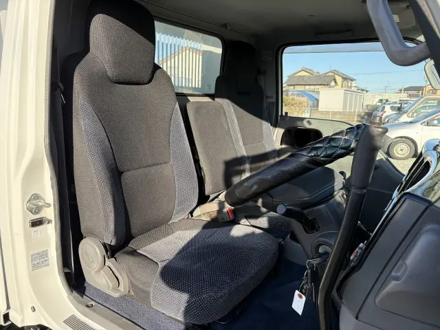 いすゞ エルフ TPG-NKR85AD(2WD)の写真3