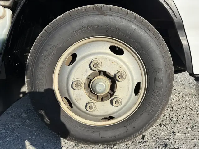 いすゞ エルフ TPG-NKR85AD(2WD)の写真18