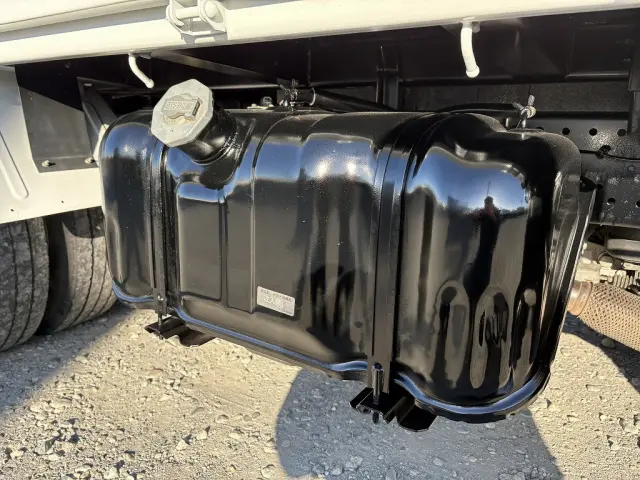 いすゞ エルフ TPG-NKR85AD(2WD)の写真22