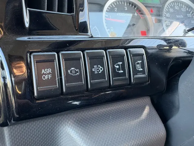 いすゞ エルフ TPG-NKR85AD(2WD)の写真43