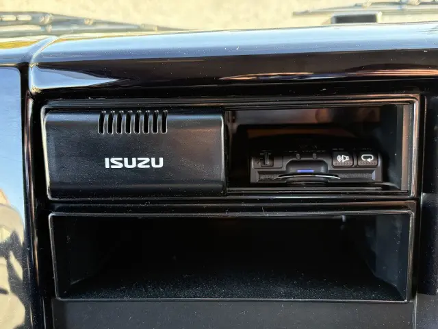 いすゞ エルフ TPG-NKR85AD(2WD)の写真46