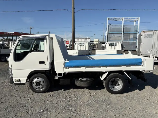 いすゞ エルフ TKG-NJR85AN(2WD)の写真8