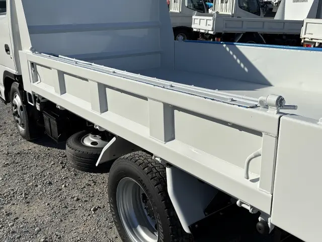 いすゞ エルフ TKG-NJR85AN(2WD)の写真16