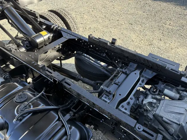 いすゞ エルフ TKG-NJR85AN(2WD)の写真26