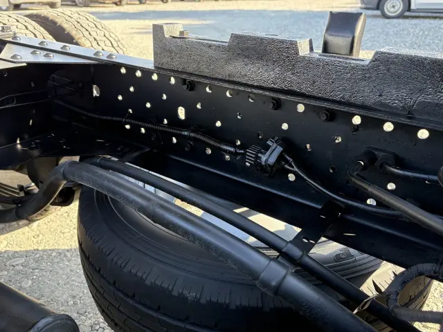 いすゞ エルフ TKG-NJR85AN(2WD)の写真27