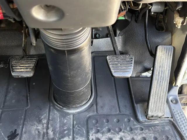 いすゞ エルフ TKG-NJR85AN(2WD)の写真42