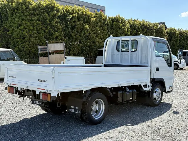 いすゞ エルフ TRG-NJR85A(2WD)の写真8
