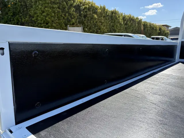 いすゞ エルフ TRG-NJR85A(2WD)の写真11