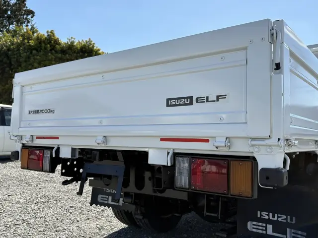 いすゞ エルフ TRG-NJR85A(2WD)の写真25