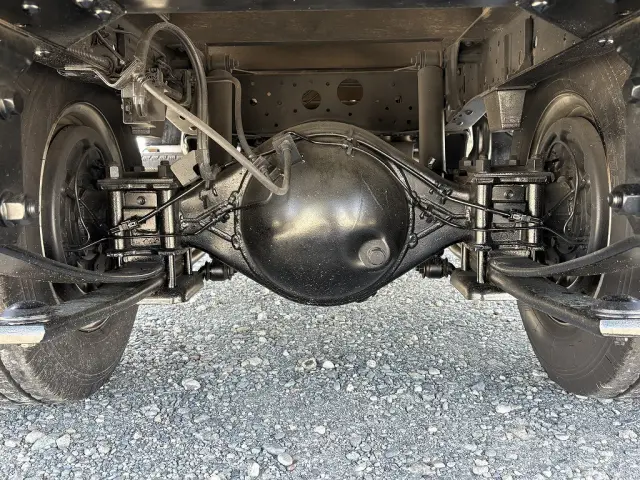 いすゞ エルフ TRG-NJR85A(2WD)の写真26