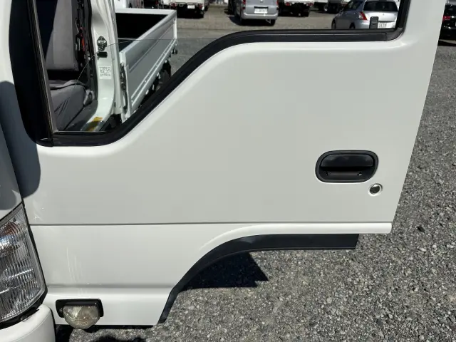 いすゞ エルフ TRG-NJR85A(2WD)の写真34