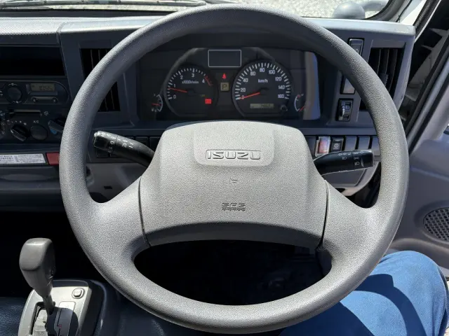 いすゞ エルフ TRG-NJR85A(2WD)の写真38