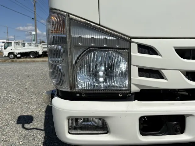 いすゞ エルフ TRG-NJR85A(2WD)の写真50