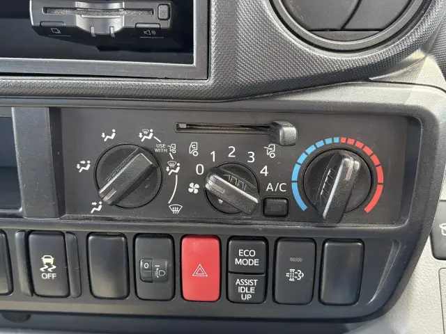 日野 デュトロ TKG-XZU605M(2WD)の写真45