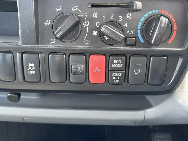 日野 デュトロ TKG-XZU605M(2WD)の写真46