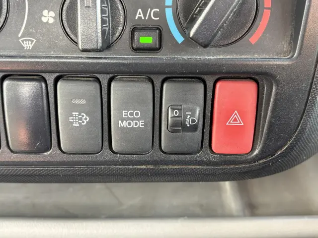 日野 デュトロ TKG-XZC710M(2WD)の写真44