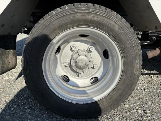 いすゞ エルフ TRG-NLR85AN(2WD)の写真21