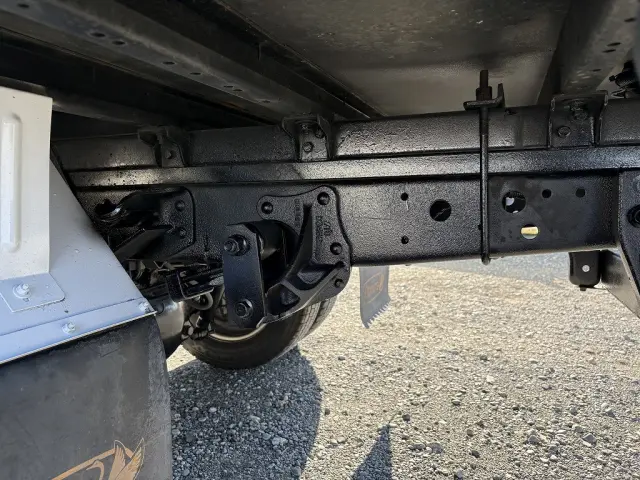 いすゞ エルフ TRG-NLR85AN(2WD)の写真28