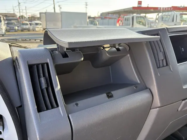 いすゞ エルフ TRG-NLR85AN(2WD)の写真34