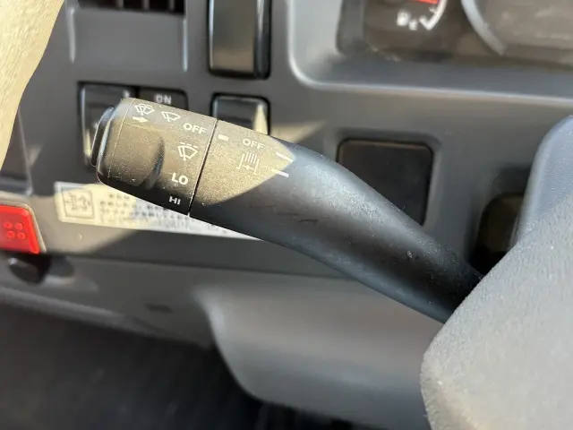 いすゞ エルフ TRG-NLR85AN(2WD)の写真41