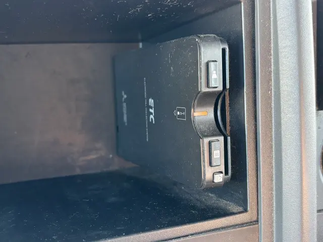 いすゞ エルフ TRG-NLR85AN(2WD)の写真45