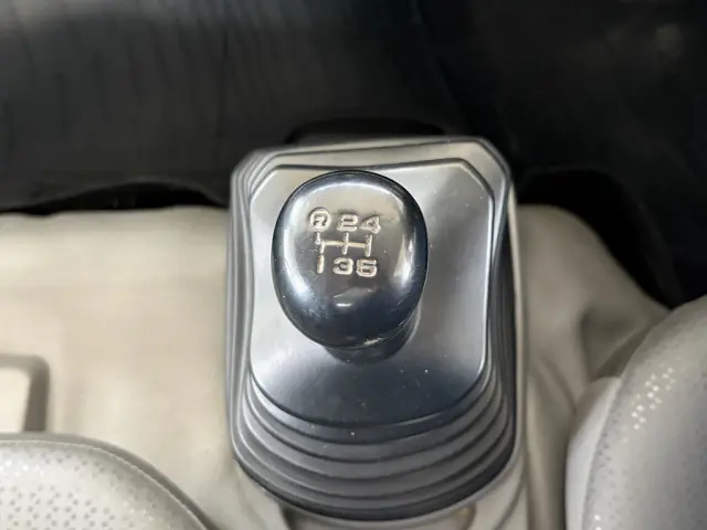 日野 デュトロ TKG-XZC610T(2WD)の写真49