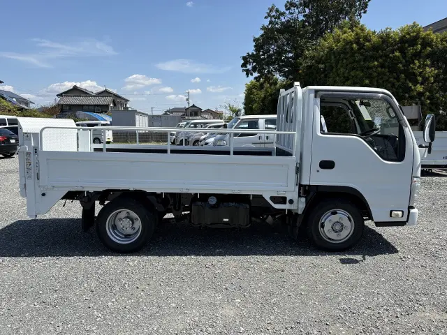 いすゞ エルフ TRG-NJR85A(2WD)の写真7
