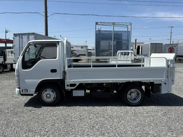 いすゞ エルフ TRG-NJR85A(2WD)の写真8