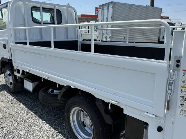 いすゞ エルフ TRG-NJR85A(2WD)の写真16