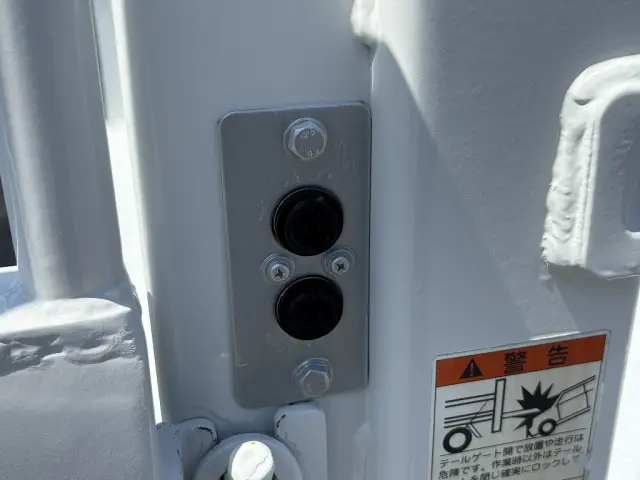 いすゞ エルフ TRG-NJR85A(2WD)の写真22