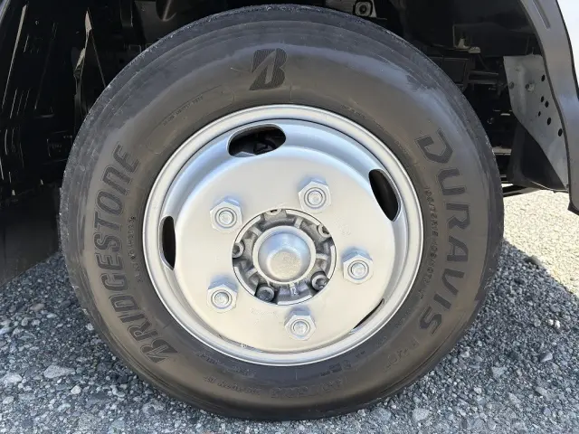 いすゞ エルフ TRG-NJR85A(2WD)の写真23