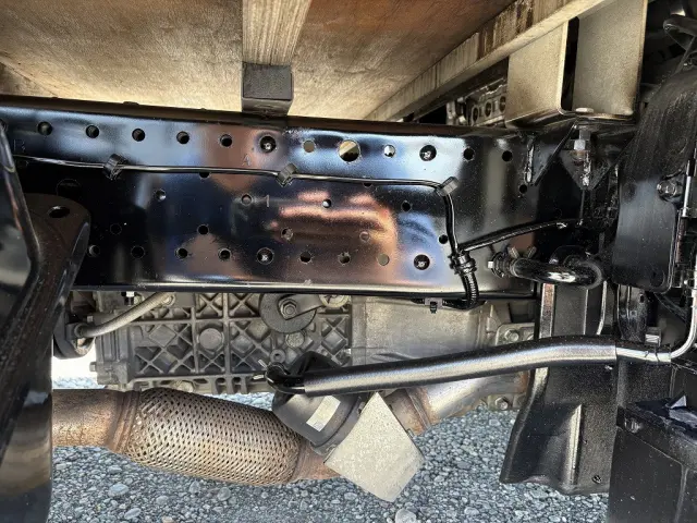 いすゞ エルフ TRG-NJR85A(2WD)の写真27