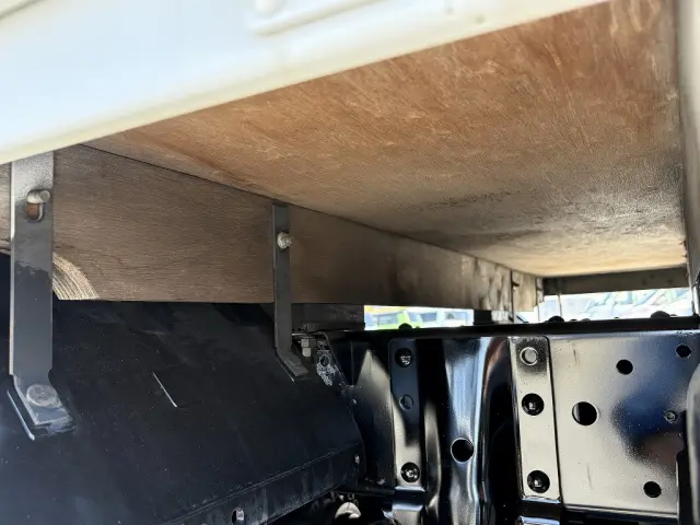 いすゞ エルフ TRG-NJR85A(2WD)の写真30