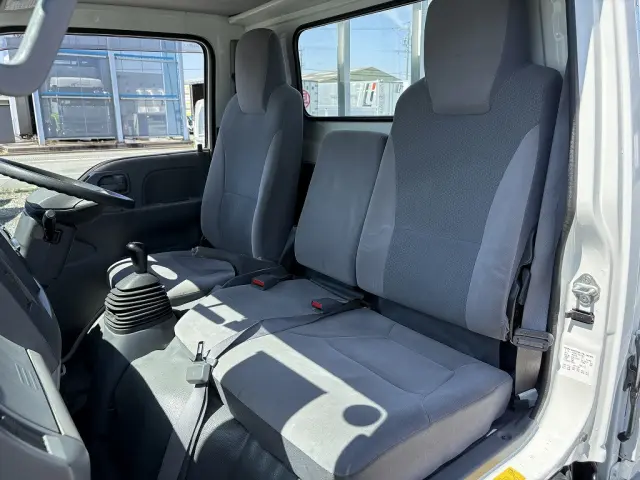 いすゞ エルフ TRG-NJR85A(2WD)の写真39