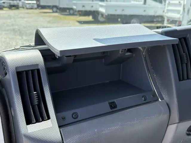 いすゞ エルフ TRG-NJR85A(2WD)の写真40