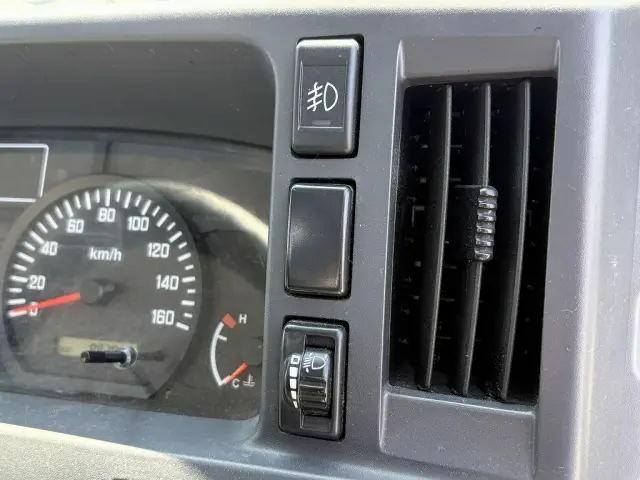 いすゞ エルフ TRG-NJR85A(2WD)の写真43