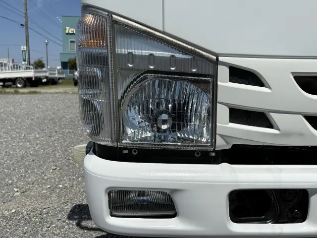 いすゞ エルフ TRG-NJR85A(2WD)の写真50