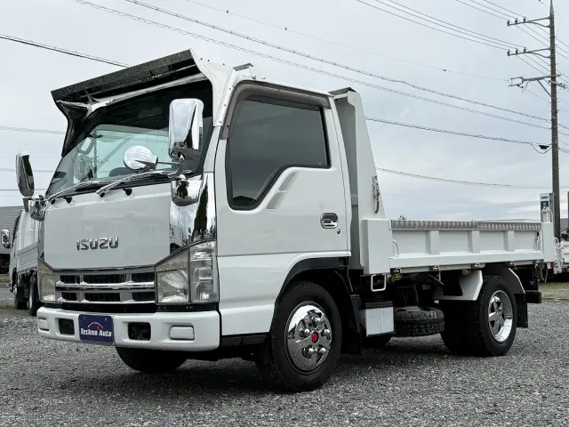 いすゞ エルフ BKG-NJR85AD(2WD)の写真1