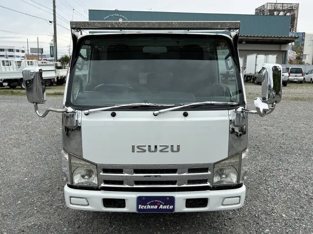 いすゞ エルフ BKG-NJR85AD(2WD)の写真4
