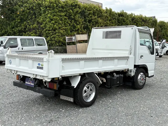 いすゞ エルフ BKG-NJR85AD(2WD)の写真9