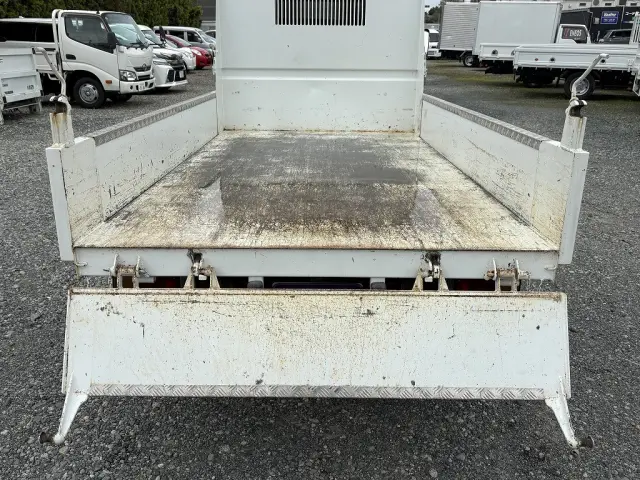 いすゞ エルフ BKG-NJR85AD(2WD)の写真11