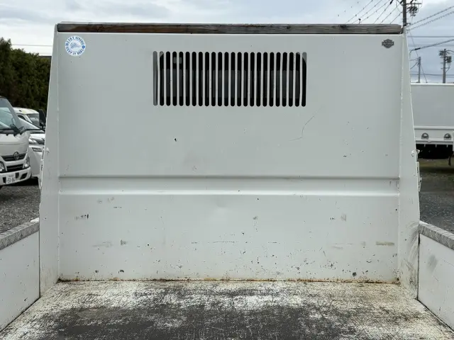 いすゞ エルフ BKG-NJR85AD(2WD)の写真13